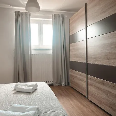 Apartman House Demaro *